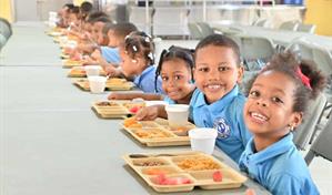 Inabie: 2 millones de personas se benefician del Programa de Alimentación Escolar