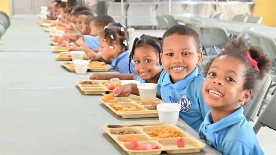 Inabie: 2 millones de personas se benefician del Programa de Alimentación Escolar Inabie: 2 millones de personas se benefician del Programa de Alimentación Escolar