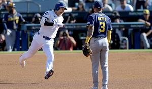 Los Dodgers vencen a los Cerveceros y quedan a un paso de la Serie Mundial