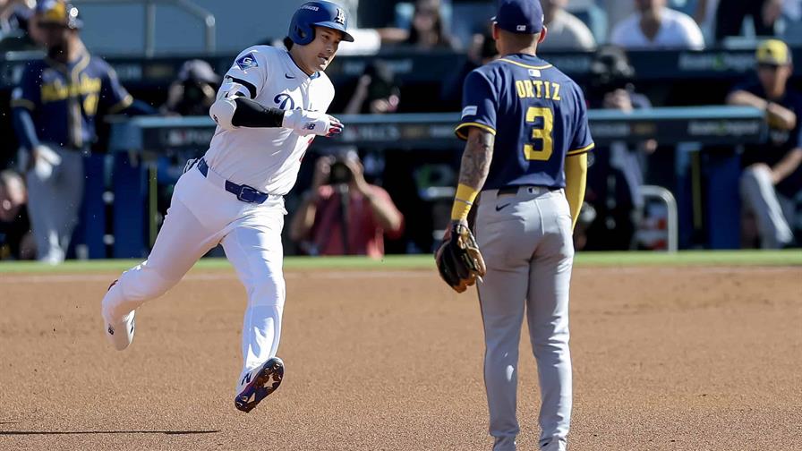 Los Dodgers vencen a los Cerveceros y quedan a un paso de la Serie Mundial Los Dodgers vencen a los Cerveceros y quedan a un paso de la Serie Mundial