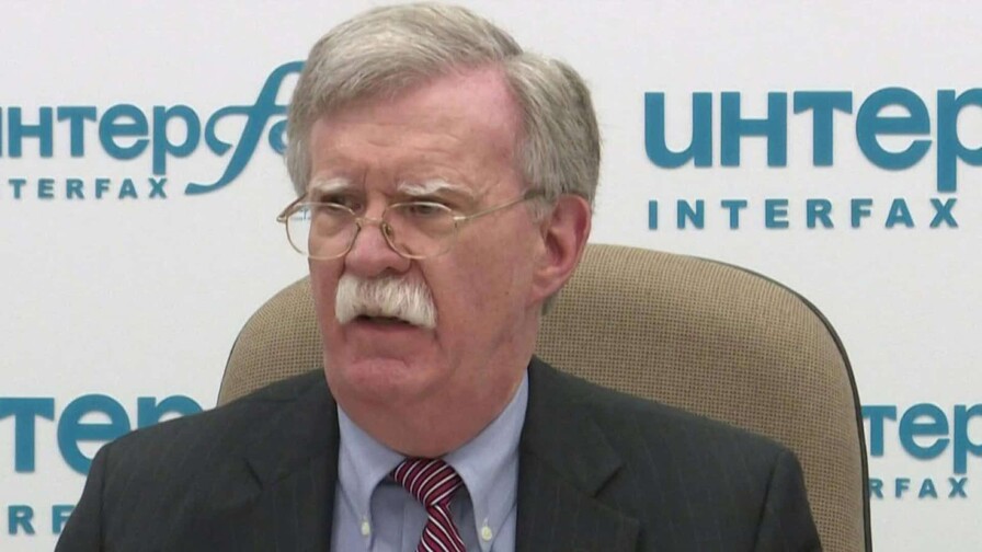 Exasesor de Trump da marcha atr&aacute;s y se declara culpable de retener informaci&oacute;n clasificada