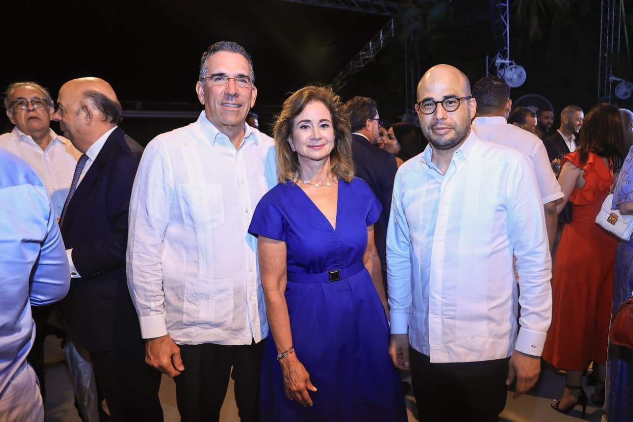 Luis Bogaert, Nicole Morales y Francisco Caraballo.<div><br></div>