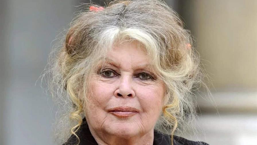 La actriz Brigitte Bardot sale del hospital y regresa a su casa de la Costa Azul francesa La actriz Brigitte Bardot sale del hospital y regresa a su casa de la Costa Azul francesa