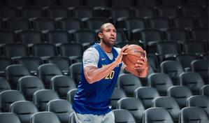 Al Horford no jugó con Golden State debido a molestias en un dedo de uno de sus pies