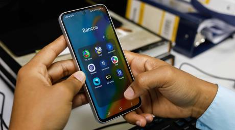 Estos son los bancos y asociaciones con mejores canales digitales, según los usuarios