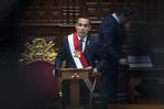Presidente de Perú pide poderes para luchar contra el crimen tras protestas en Lima
