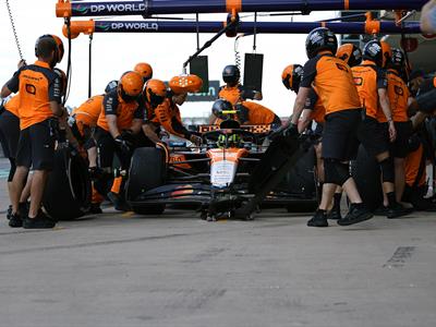 Verstappen logra la pole position de la carrera esprint en Austin
