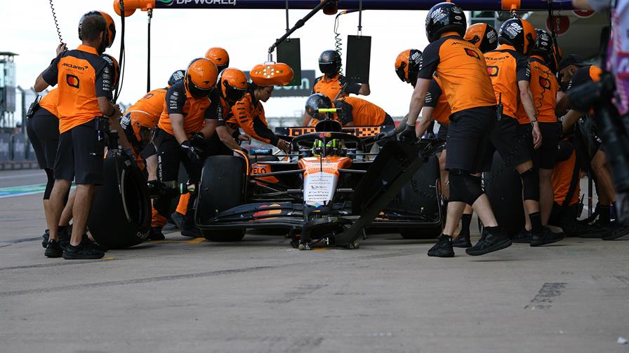 Verstappen logra la pole position de la carrera esprint del GP de EEUU Verstappen logra la pole position de la carrera esprint del GP de EEUU