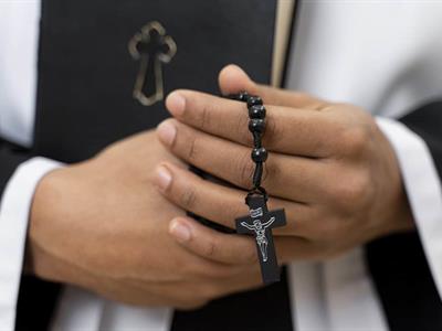 Los católicos suben en el mundo, pero bajan las vocaciones