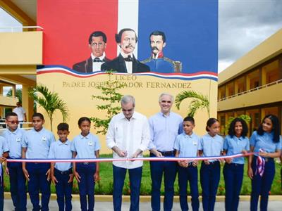 Abinader y el Minerd inauguran centro educativo en Bonao