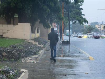 COE mantiene alerta verde en cuatro provincias por lluvias