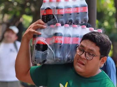Coca-Cola reducirá 30 &#37; el azúcar en sus bebidas en México