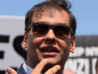 George Santos sale libre tras Trump conmutar su sentencia