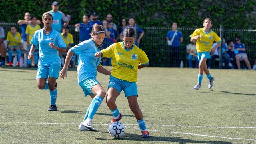 Video| St. Michael´s y Babeque a la final femenina de la Copa Humano Seguros Video| St. Michael´s y Babeque a la final femenina de la Copa Humano Seguros