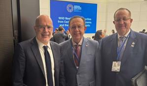 Valdez Albizu proyecta RD crecerá hasta 5 % en el 2026 durante reuniones del FMI y el Banco Mundial