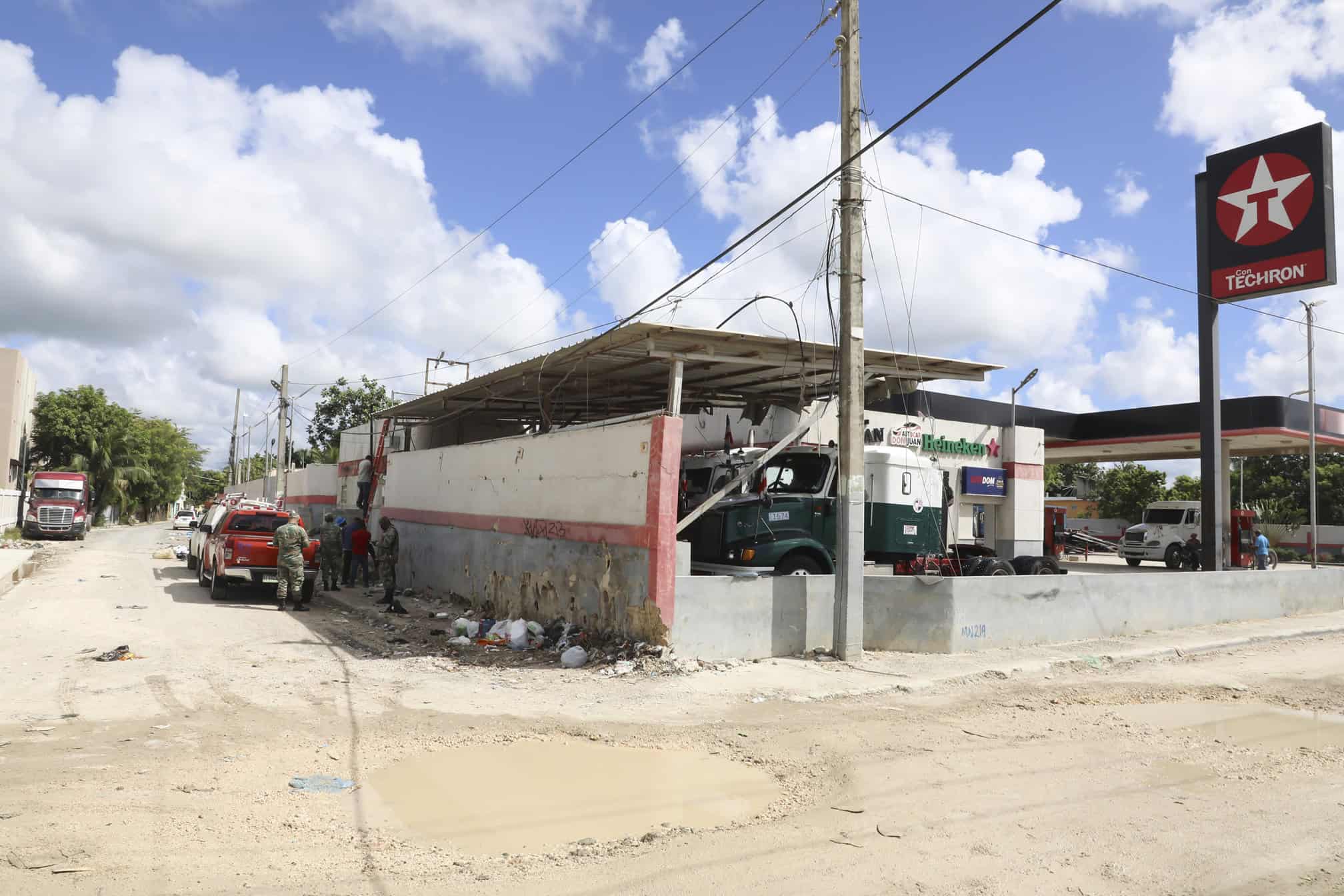 Edeeste y Pgase señalan que fueron identificadas anomalías en el consumo energético de varios establecimientos comerciales, incluyendo una estación de combustible y varias naves industriales de esta localidad.
