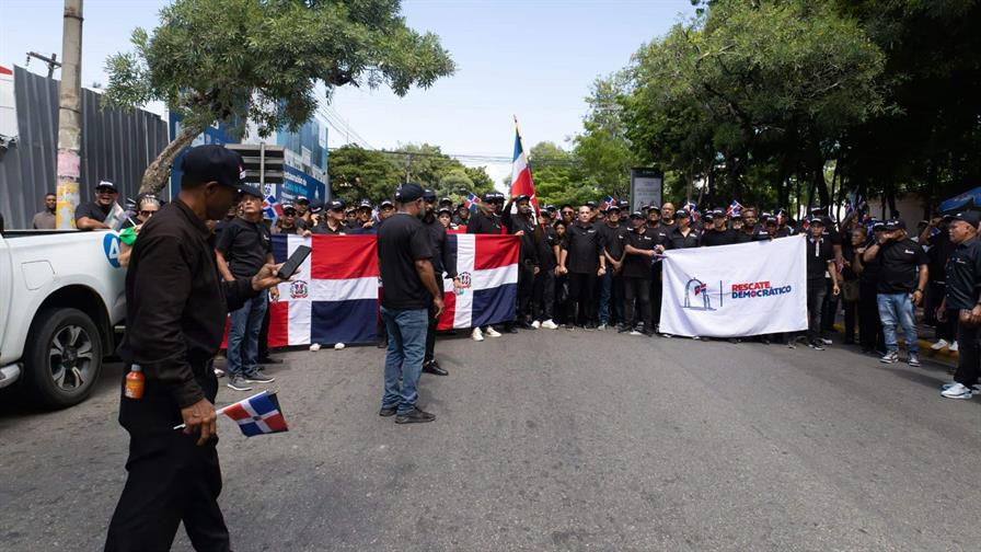 Protesta ciudadana exige al Gobierno soluciones a demandas estructurales Protesta ciudadana exige al Gobierno soluciones a demandas estructurales