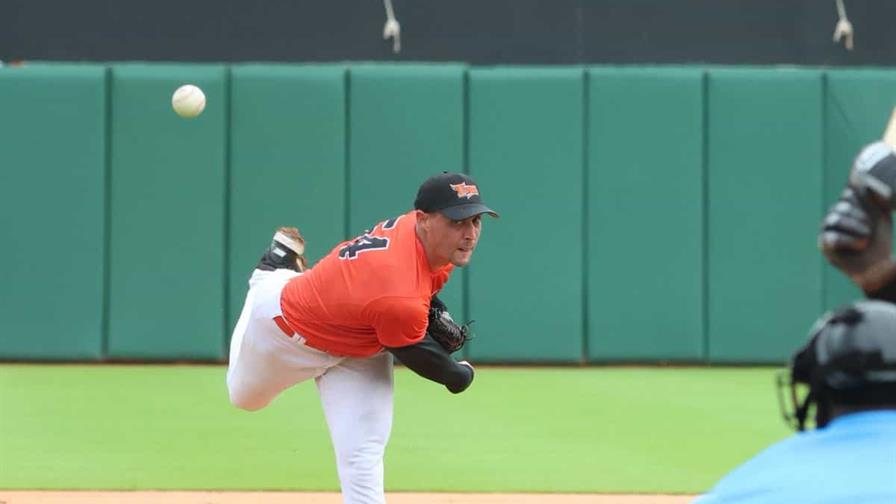 Toros le propinan al Escogido su cuarta derrota consecutiva Toros le propinan al Escogido su cuarta derrota consecutiva