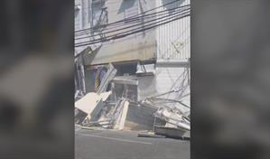 Se desploma fachada de la sucursal del Banreservas en Salcedo