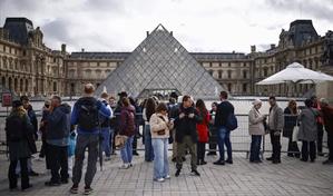 Robo de joyas de un valor incalculable sacuden el Museo del Louvre