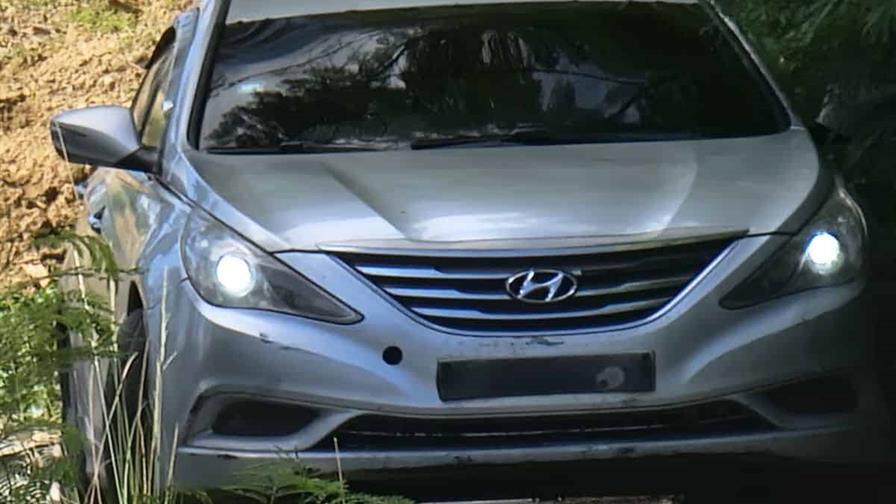 Hallan muertos a dos adolescentes de 16 y 15 años dentro de un vehículo encendido en Nagua Hallan muertos a dos adolescentes de 16 y 15 años dentro de un vehículo encendido en Nagua