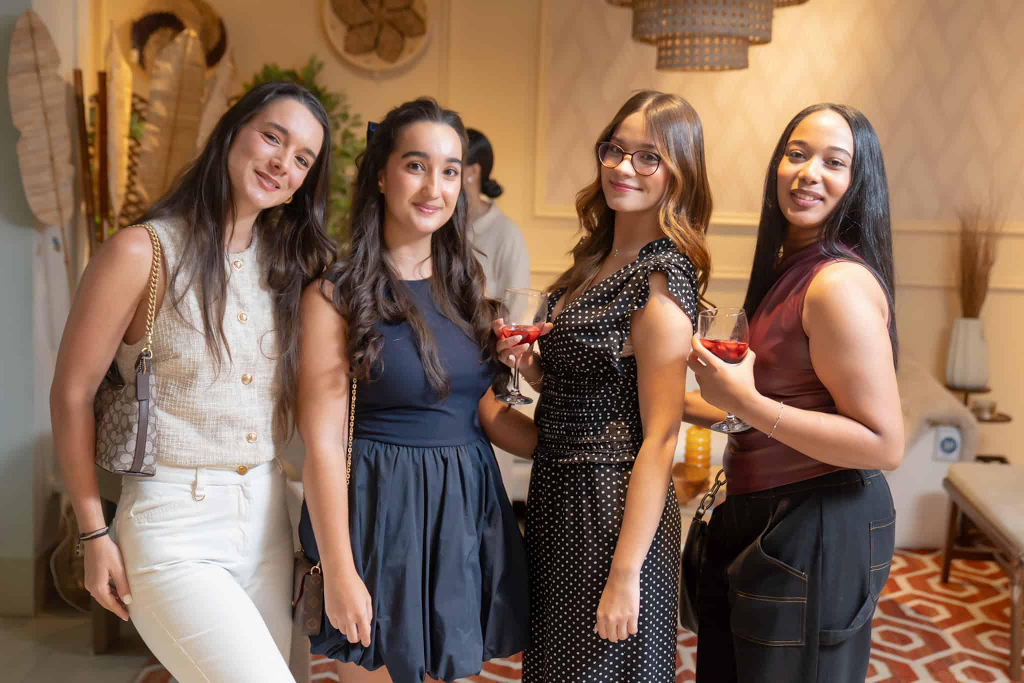Kiara Valdez, Karla Tejada, Channel Tobal y Gabriela Del Rosario.
” class=”w-full object-cover” src=