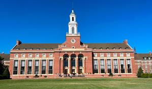 Al menos tres heridos en un tiroteo en residencia de un campus universitario en Oklahoma