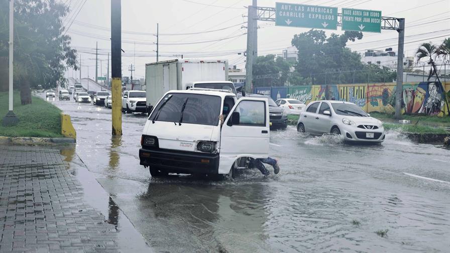 El Gobierno evaluará suspensión de docencia y labores por intensas lluvias El Gobierno evaluará suspensión de docencia y labores por intensas lluvias