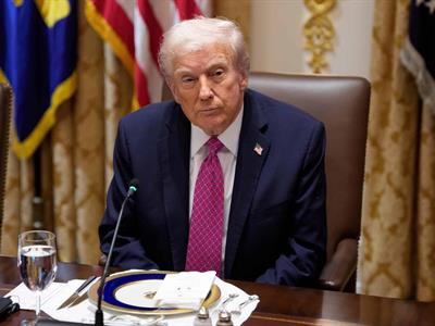 Trump presuntamente busca indemnización del Departamento de Justicia