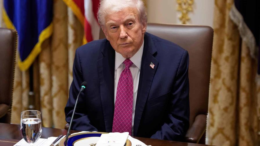Trump rompe las  negociaciones comerciales con Canadá Trump rompe las  negociaciones comerciales con Canadá