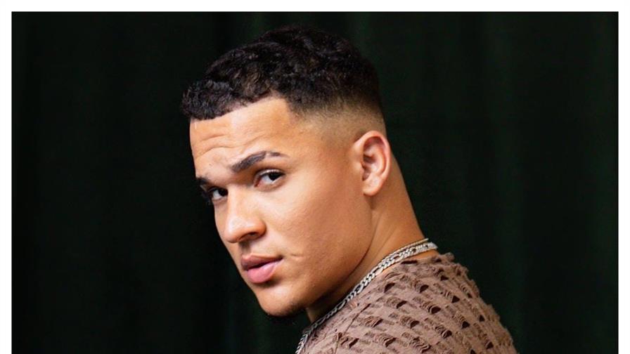 Ebenezer Guerra anuncia que participará en los Premios Billboard de la Música Latina 2025