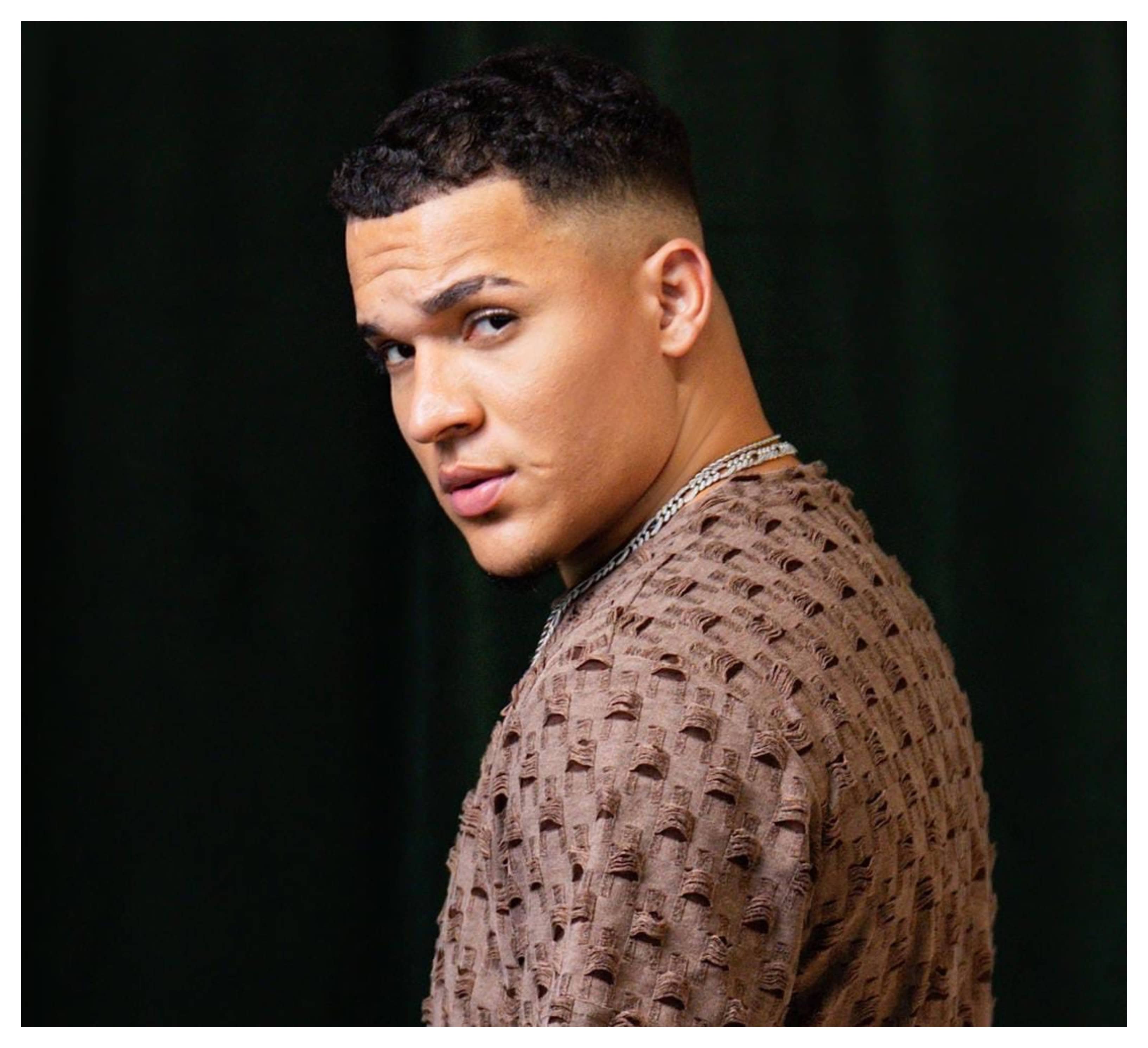 Ebenezer Guerra anuncia que participará en los Premios Billboard de la Música Latina 2025