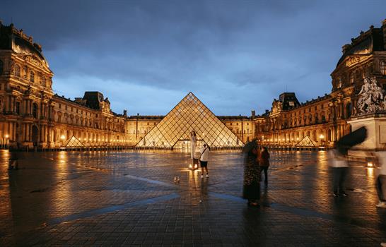 El Louvre reabrirá, pero la galería del robo seguirá cerrada un cierto tiempo