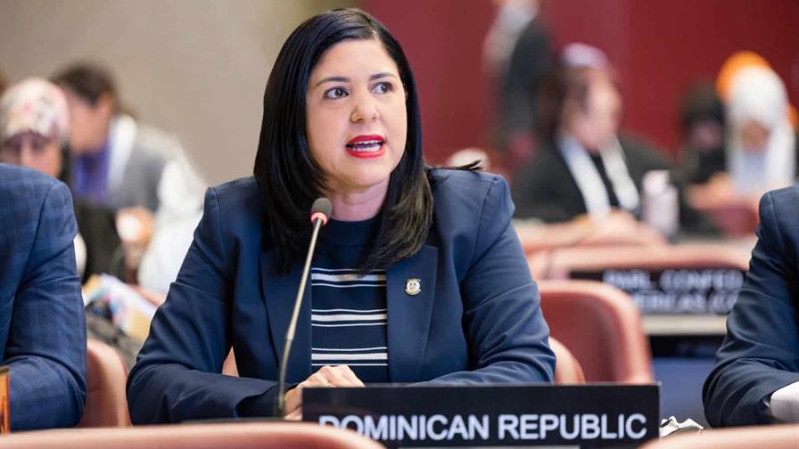 Senadora de Hermanas Mirabal es electa al Buró de Mujeres Parlamentarias de Al y el Caribe Senadora de Hermanas Mirabal es electa al Buró de Mujeres Parlamentarias de Al y el Caribe