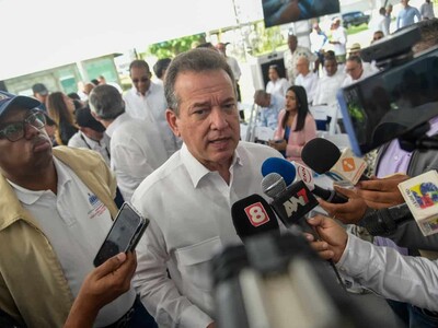 Iniciativas del Mivhed para fortalecer la industria cementer