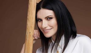 Laura Pausini anuncia nuevo disco con canciones de artistas latinos como Bad Bunny y Joan Sebastián