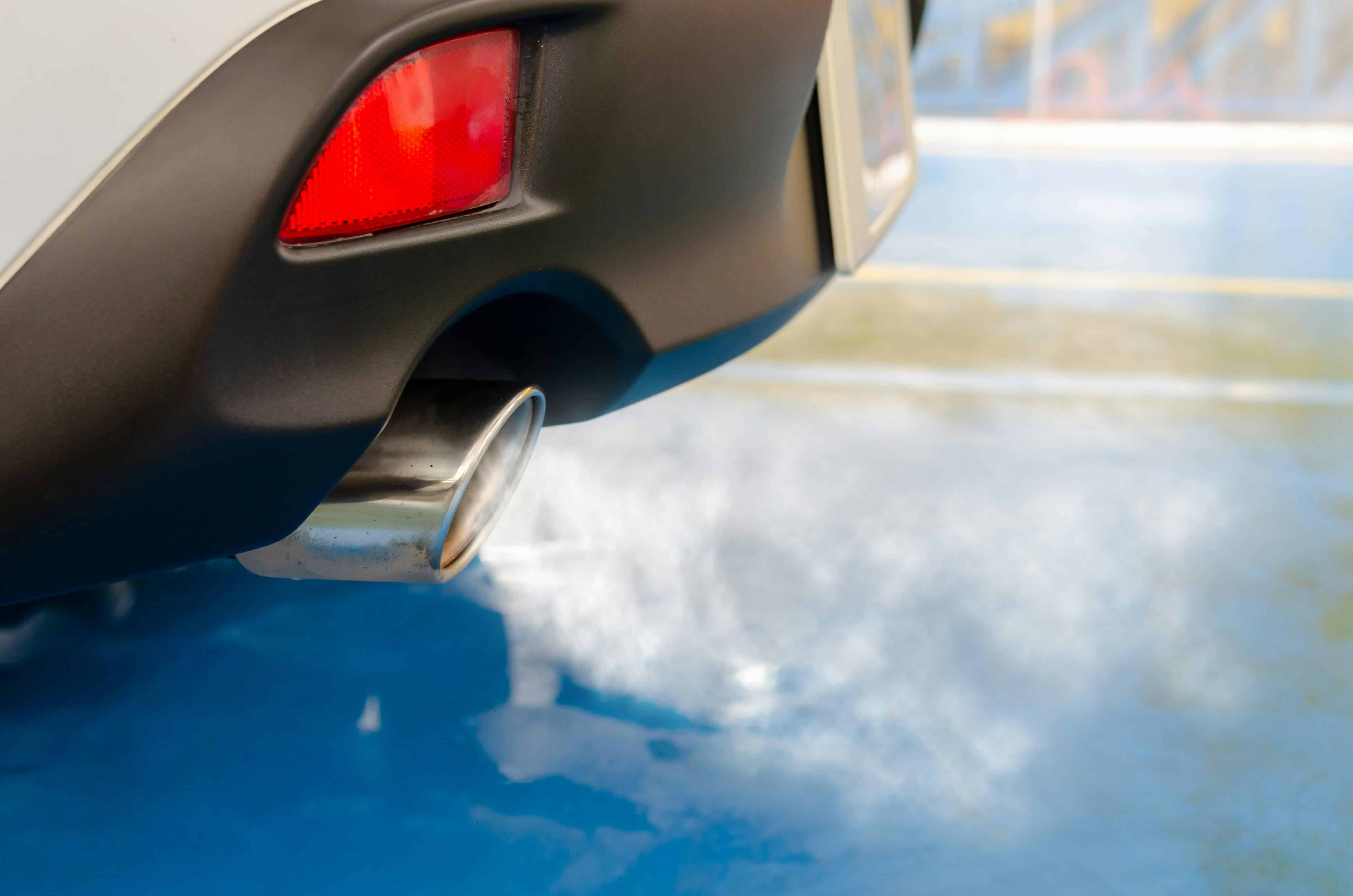Francia y España reafirman su apoyo a la prohibición de autos de combustión nuevos en 2035 Francia y España reafirman su apoyo a la prohibición de autos de combustión nuevos en 2035