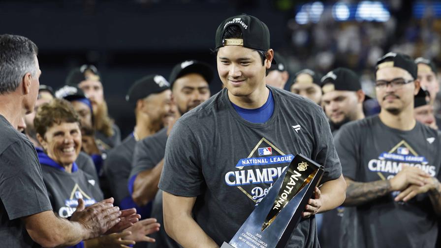 Los Dodgers son los favoritos para ganar la Serie Mundial ante los Azulejos Los Dodgers son los favoritos para ganar la Serie Mundial ante los Azulejos