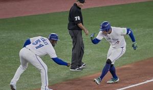 El jonrón de Springer lleva a los Blue Jays a la victoria sobre los Marineros y a la Serie Mundial