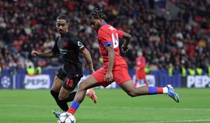 PSG golea en Leverkusen y pasa a liderar la Champions