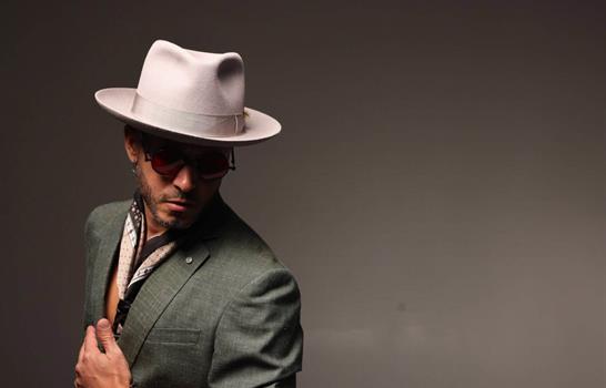 Zeo Muñoz presenta "Solito", primer sencillo de su tercer álbum de estudio