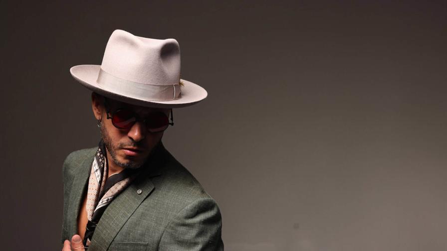 Zeo Muñoz presenta “Solito”, primer sencillo de su tercer álbum de estudio Zeo Muñoz presenta “Solito”, primer sencillo de su tercer álbum de estudio