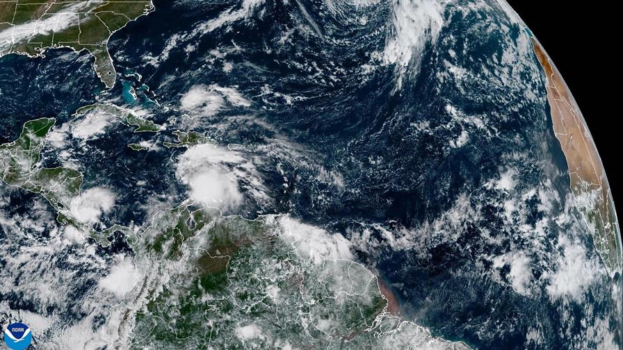Colombia emite alerta naranja para dos regiones caribeñas por la tormenta tropical Melissa Colombia emite alerta naranja para dos regiones caribeñas por la tormenta tropical Melissa