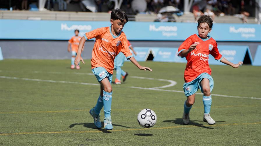 Humano Seguros inaugura con éxito su tercera Copa de Fútbol Humano Seguros inaugura con éxito su tercera Copa de Fútbol
