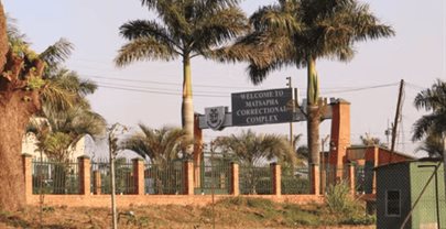 Un cubano deportado por EE. UU. a África está en huelga de hambre