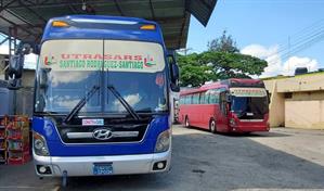 "Prohibido subir haitianos": comunicado de empresa de transporte desata polémica