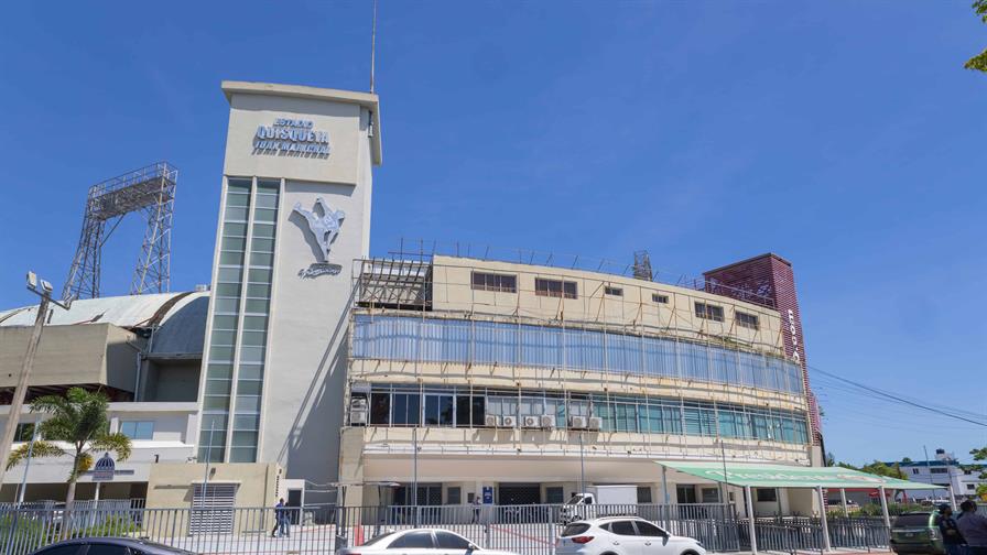 El Estadio Quisqueya bajo amenazas, cumple hoy 70 años El Estadio Quisqueya bajo amenazas, cumple hoy 70 años
