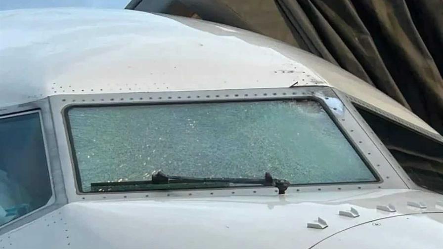 Investigan si un globo meteorológico averió el parabrisas de un avión en vuelo en EE. UU. Investigan si un globo meteorológico averió el parabrisas de un avión en vuelo en EE. UU.