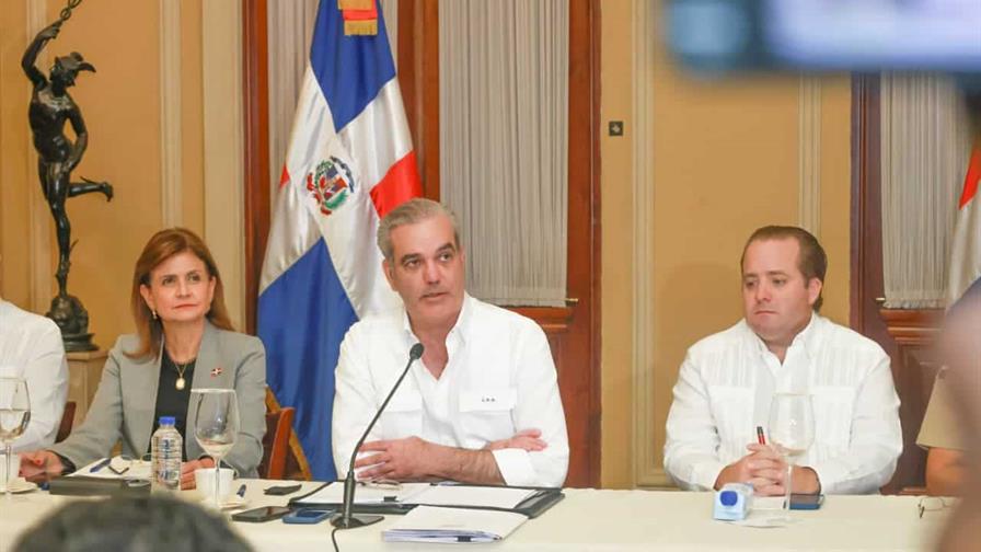 Lo más importante es salvar vidas, proclama Abinader ante paso de la tormenta Melissa Lo más importante es salvar vidas, proclama Abinader ante paso de la tormenta Melissa
