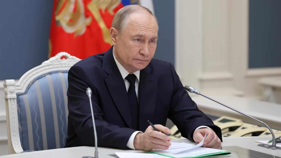 Putin dirige ejercicios nucleares tras el aplazamiento de la cumbre con Trump Putin dirige ejercicios nucleares tras el aplazamiento de la cumbre con Trump
